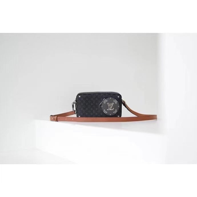 I W Fashion Lu-Vi bags - 17431