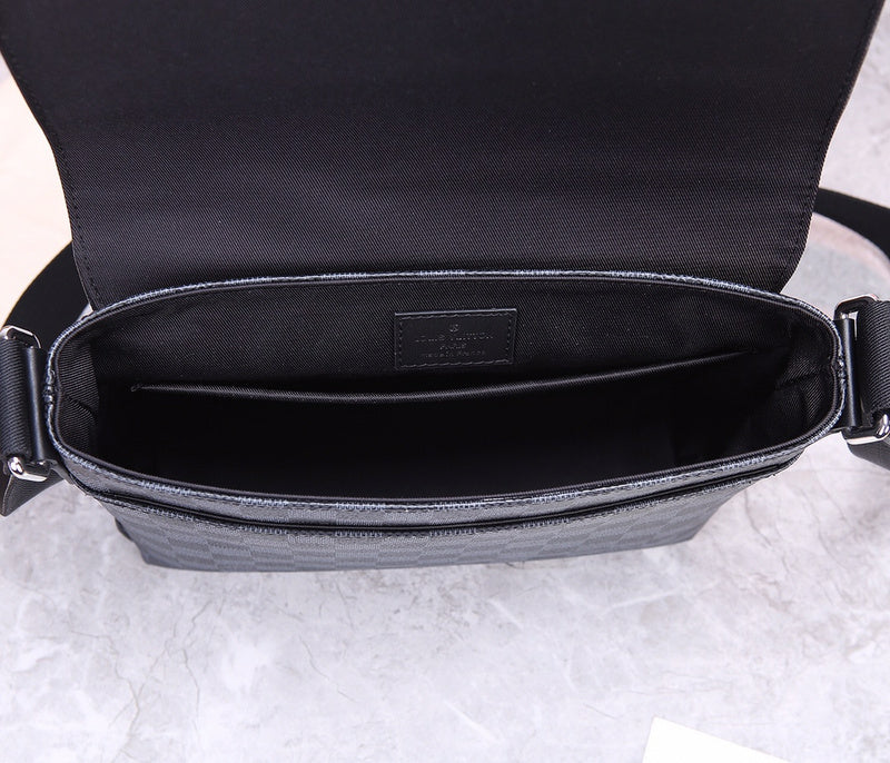 I W Fashion Lu-Vi bags - 17117