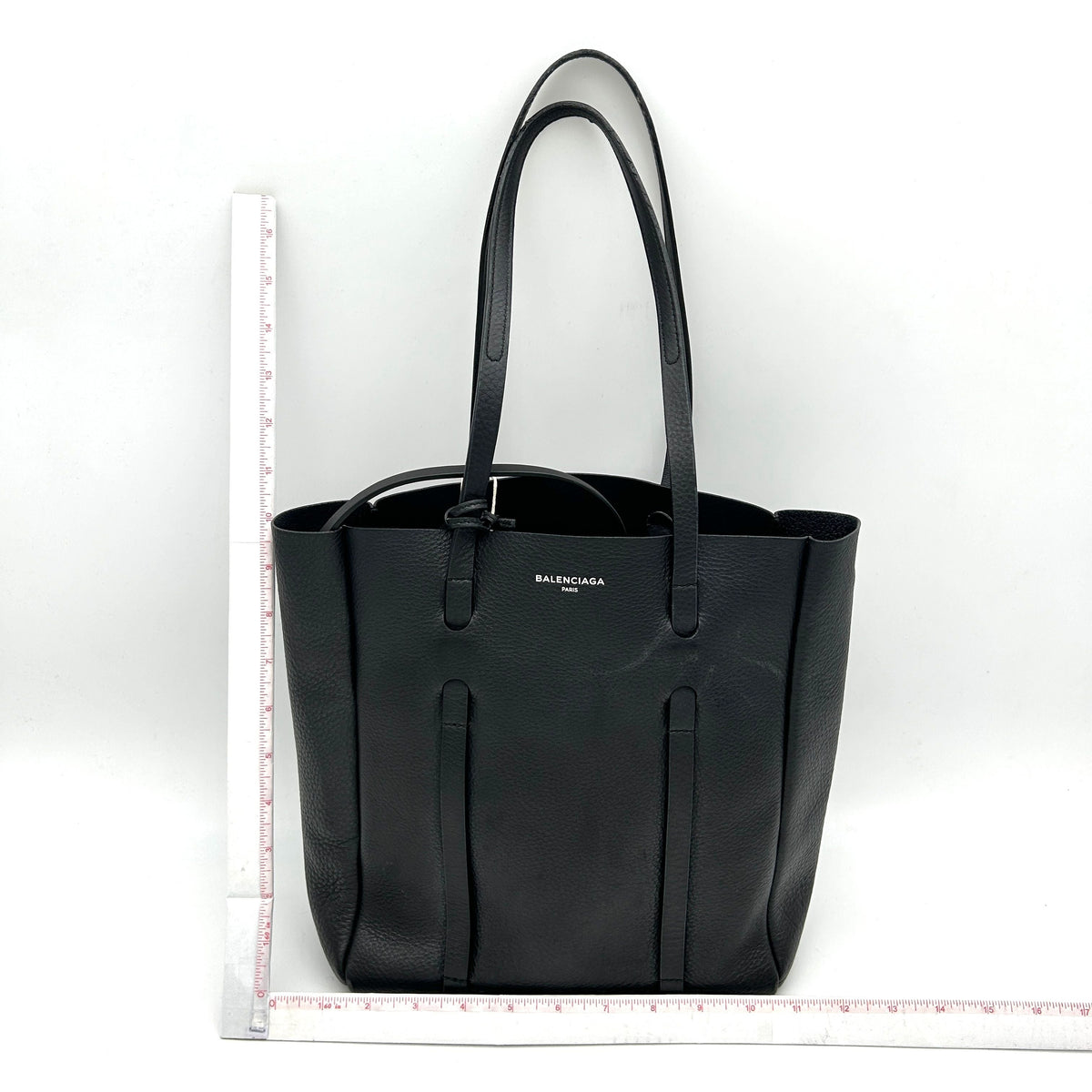 balenciaga Everyday Tote M - Black Totes, Handbags IT5IJM3R36LG