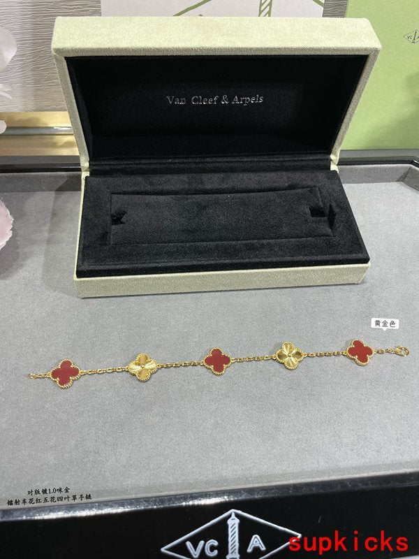Van Cleef & Arples Jewelry