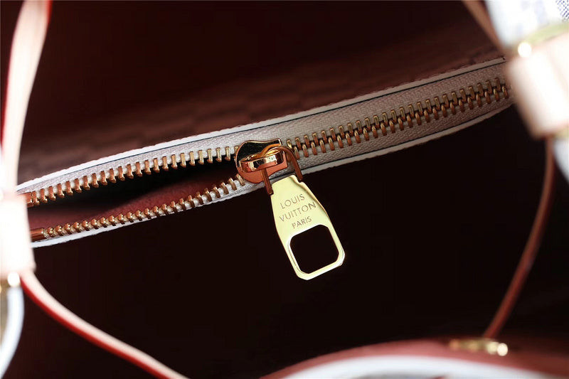 I W Fashion Lu-Vi bags - 8553