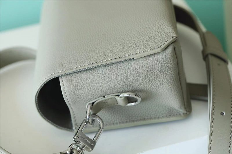 I W Fashion Lu-Vi bags - 9917