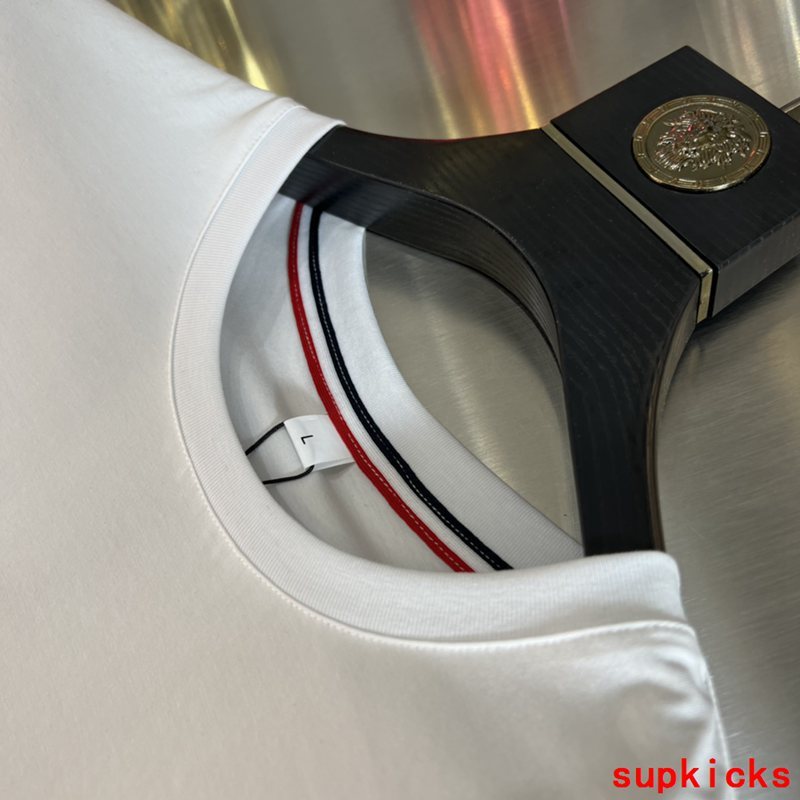 Moncler Luxury Cloth