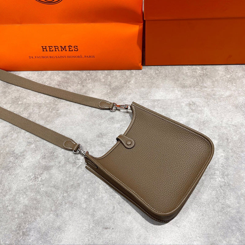 PHA - HMS Bags - 1640