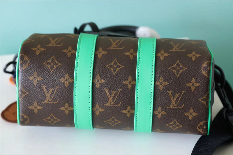 I W Fashion Lu-Vi bags - 11256