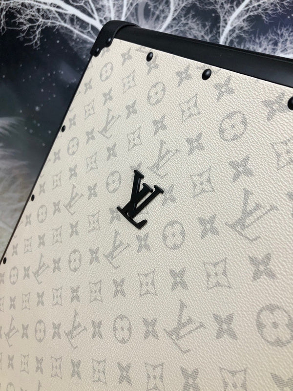 I W Fashion Lu-Vi bags - 11408