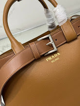 new-designer-premium-bags-nm2081