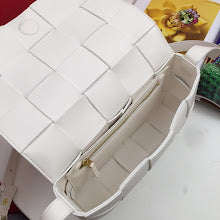 new-luxury-designer-bags-nm5537