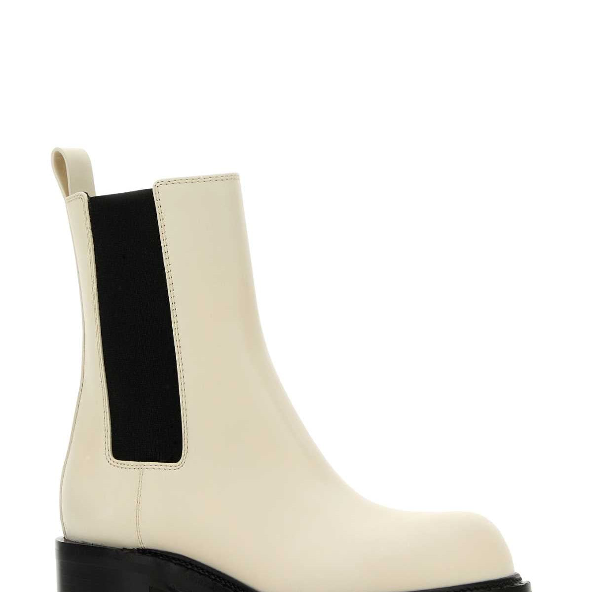 Bottega Veneta Women Ivory Leather Cliff Ankle Boots