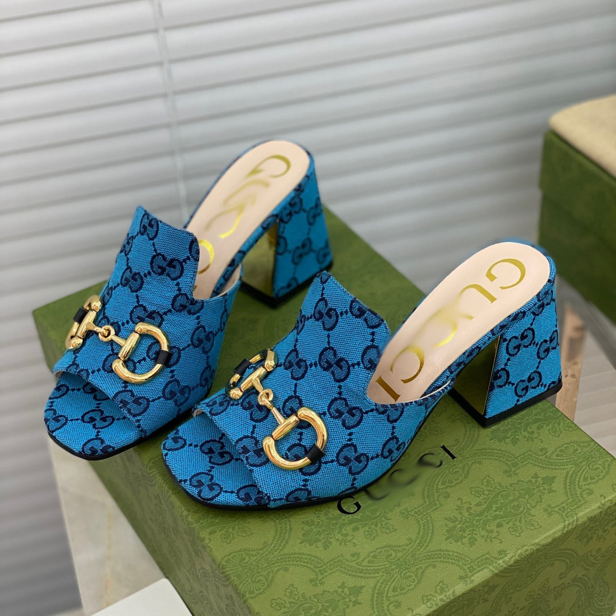 SE503  Size 5-10 Heels:7.5cm Material: Cowhide Lining: Sheep skin Sole: Italian leather