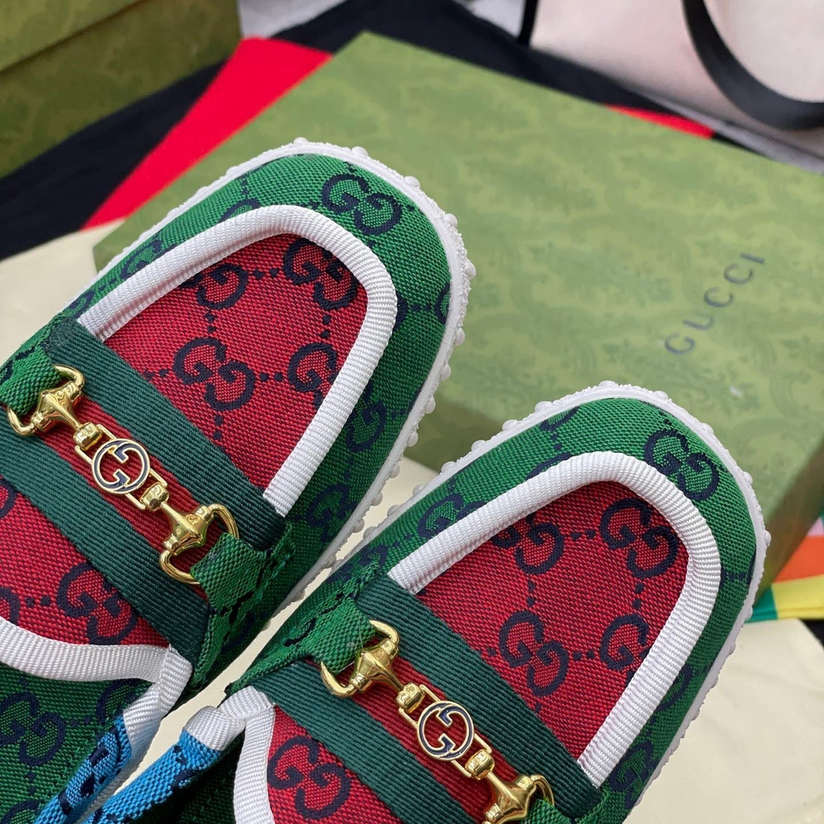 SE561  Size 4-9