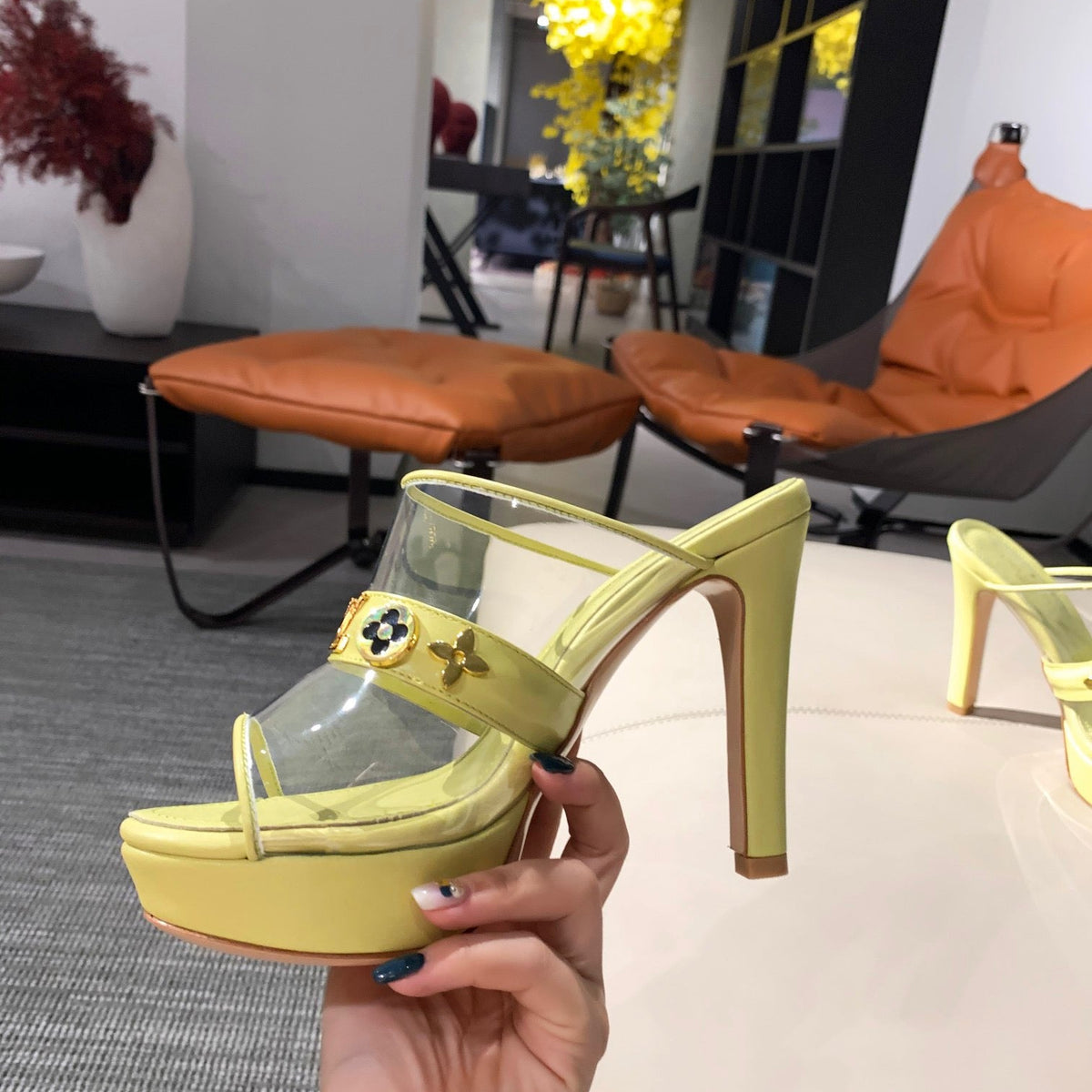 SE572 Size 4-11   Heels:10cm Material: Cowhide  Lining: Sheep skin Sole: Italian leather