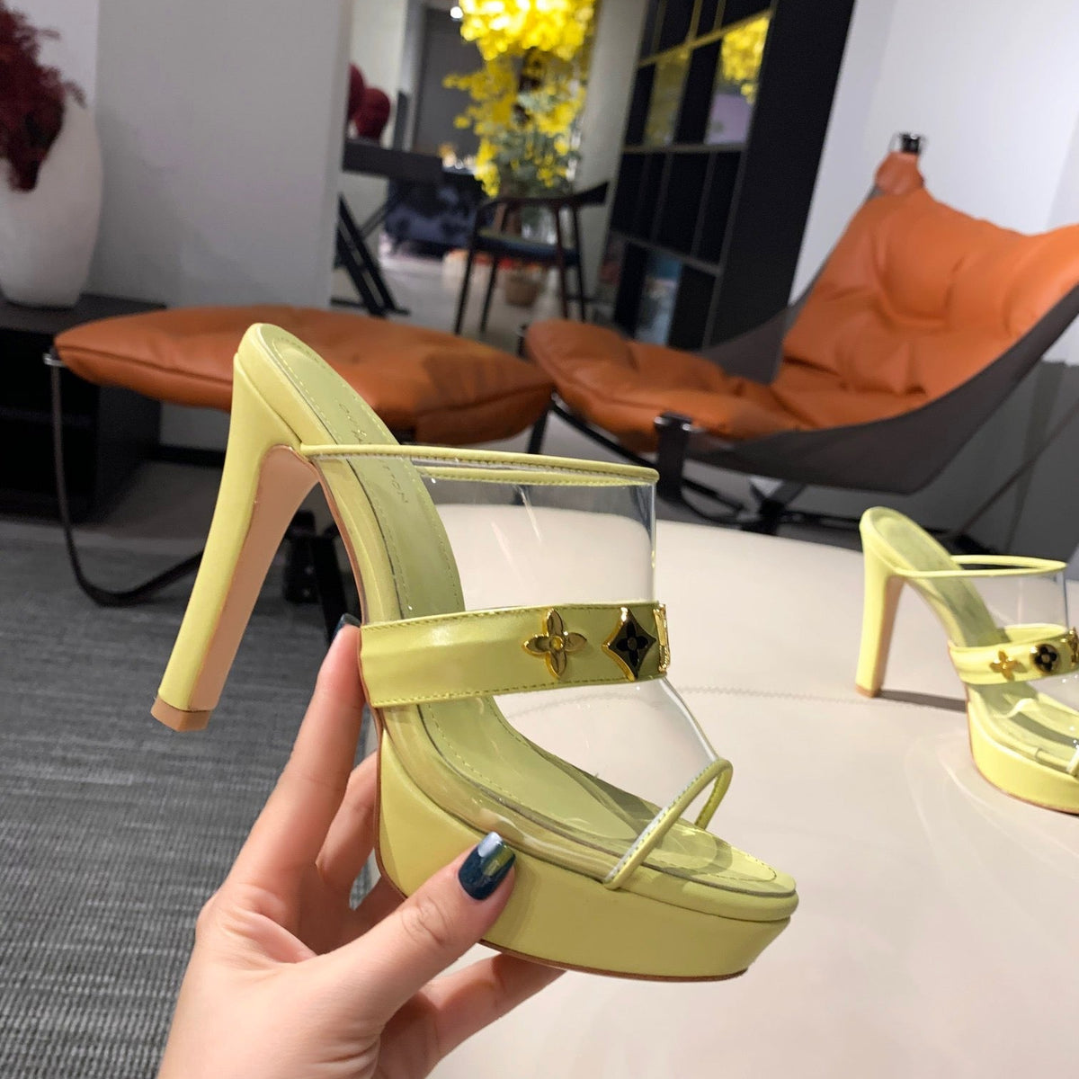 SE572 Size 4-11   Heels:10cm Material: Cowhide  Lining: Sheep skin Sole: Italian leather