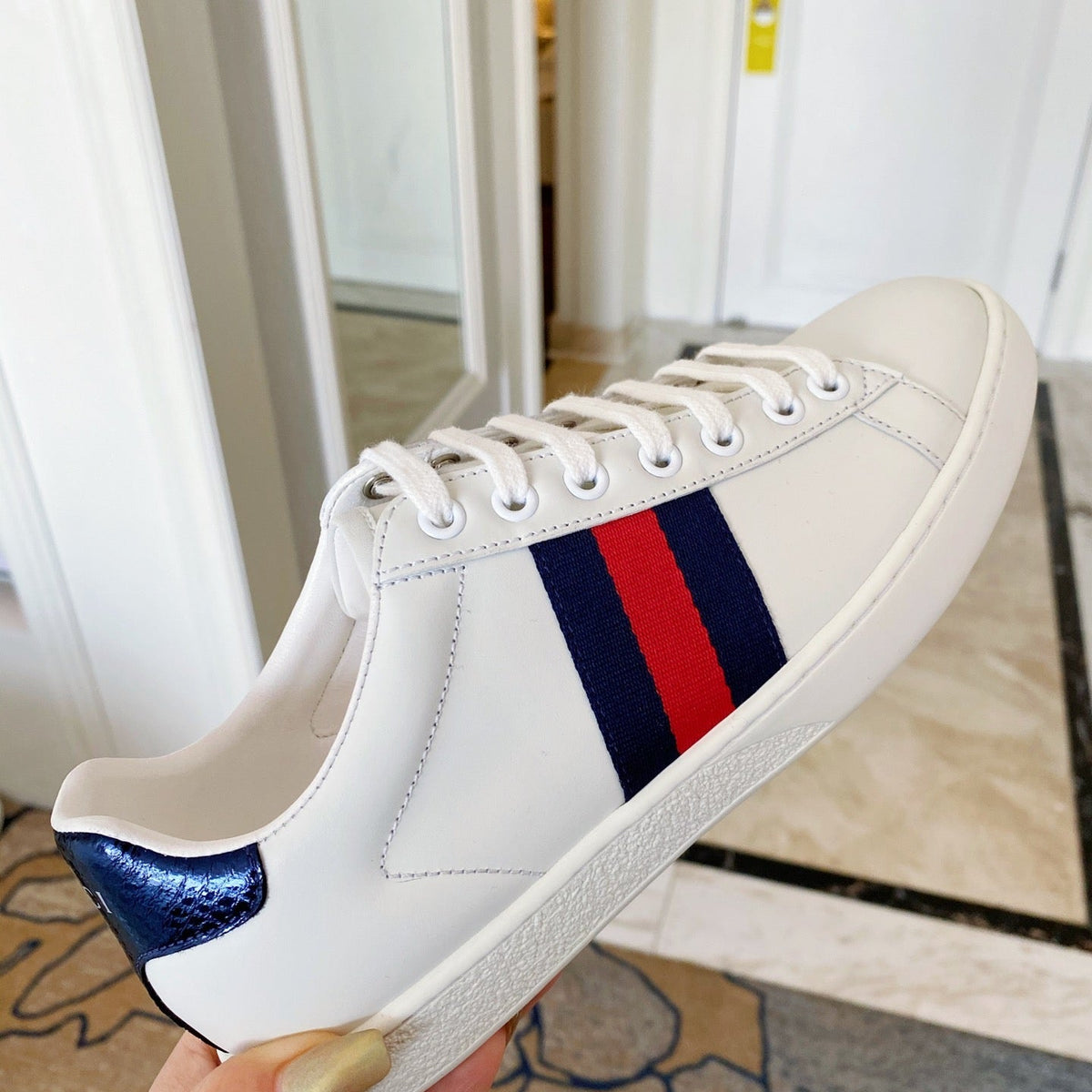 SE600  Size 4-10