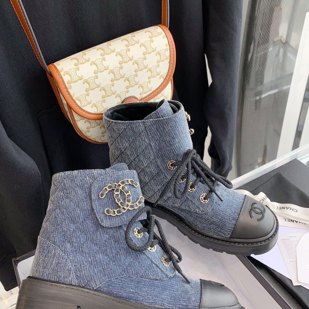SE626 Size 5-9  Material: Cowhide  Lining: Sheep skin Sole: Rubber