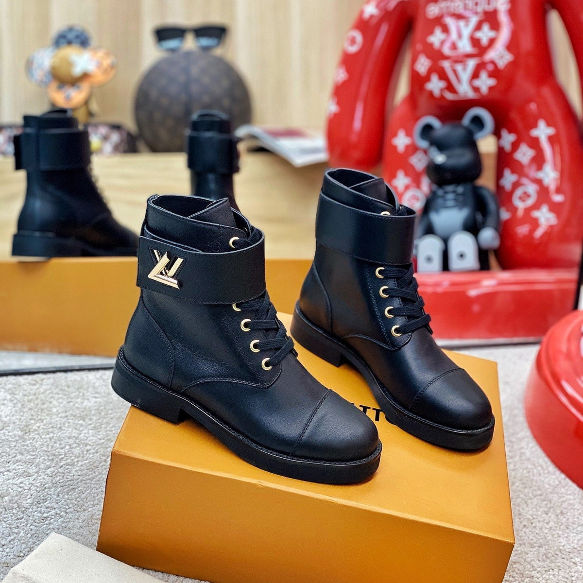 SE656  Size 4-10