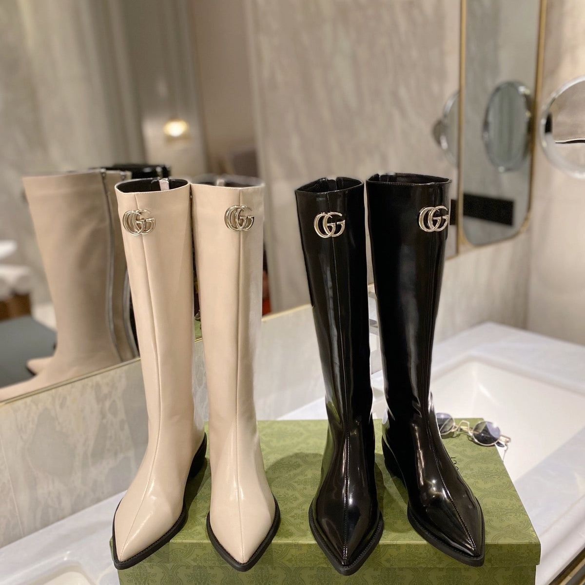 SE700   Size 5-10   Heels:3cm Shaft measures approximately 15.5” from arch Material: Cowhide  Lining: Sheep skin