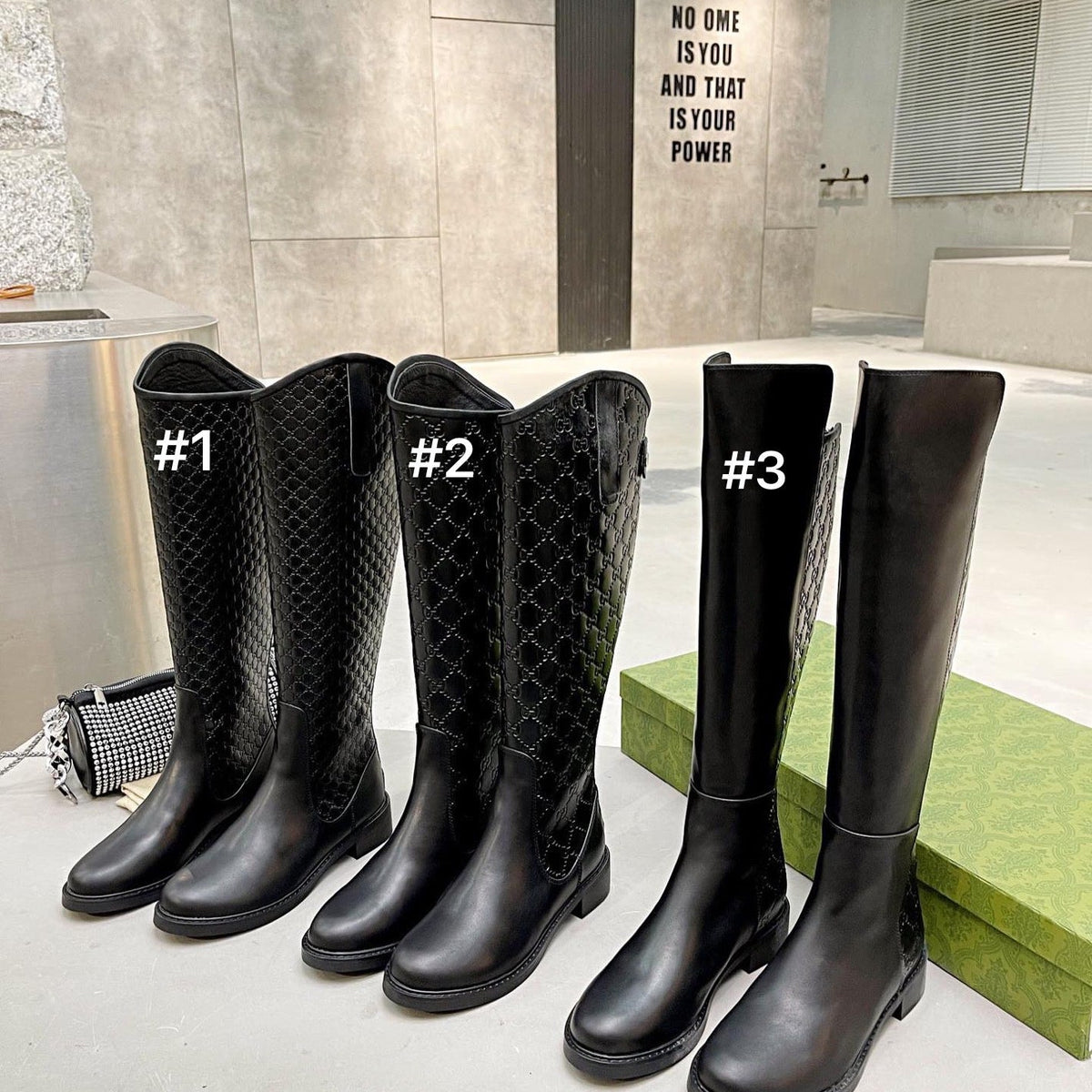 SE754 Size 4-10   approximately 17.7” from arch Material: Cowhide  Lining: Sheep skin Sole: Rubber
