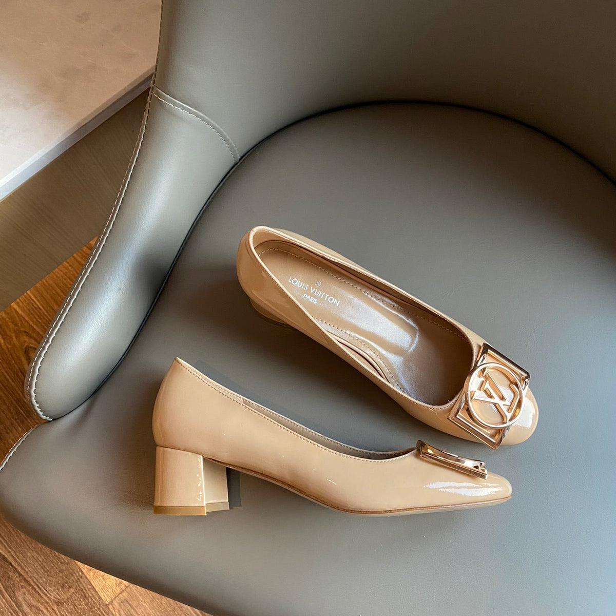 SE791  Size5-10   Material: Cowhide  Lining: Sheep skin Sole: Italian leather
