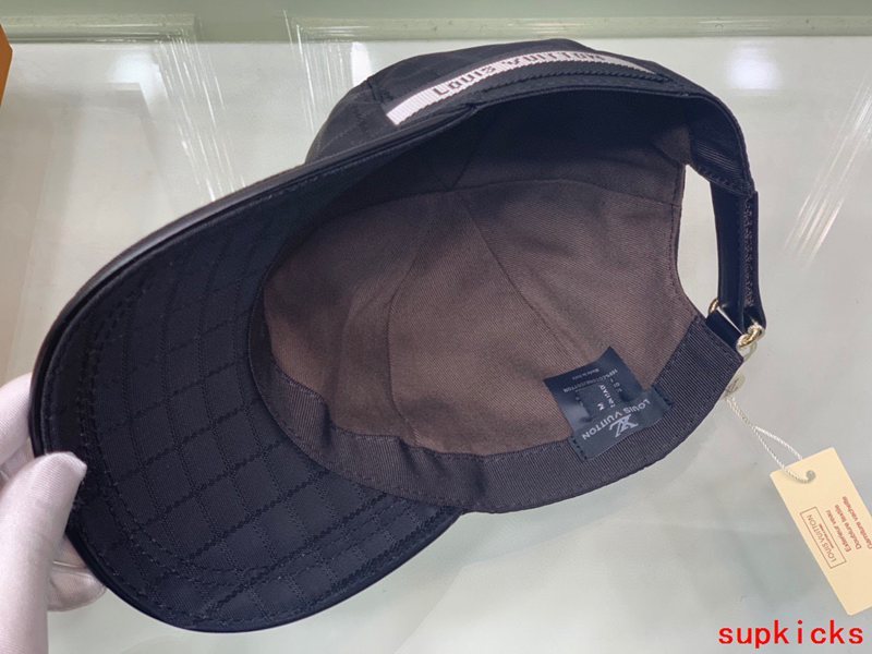 Louis Vuitton Luxury Cap