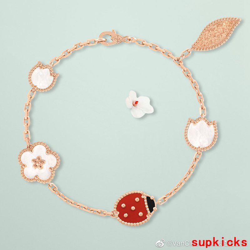 Van Cleef & Arples Jewelry