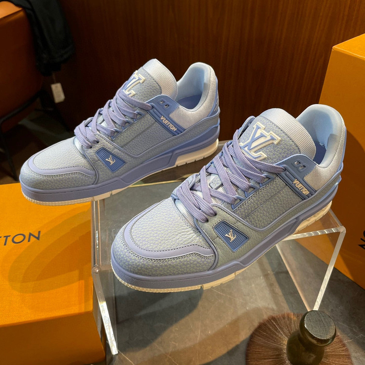 LOU TRAINERS