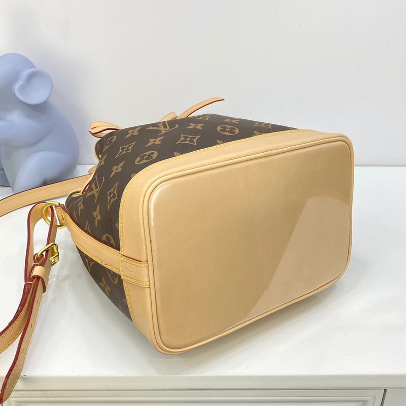 I W Fashion Lu-Vi Bags - 16896