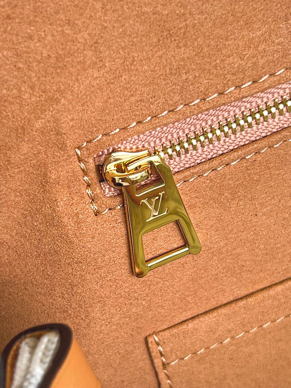 I W Fashion Lu-Vi bags - 17304