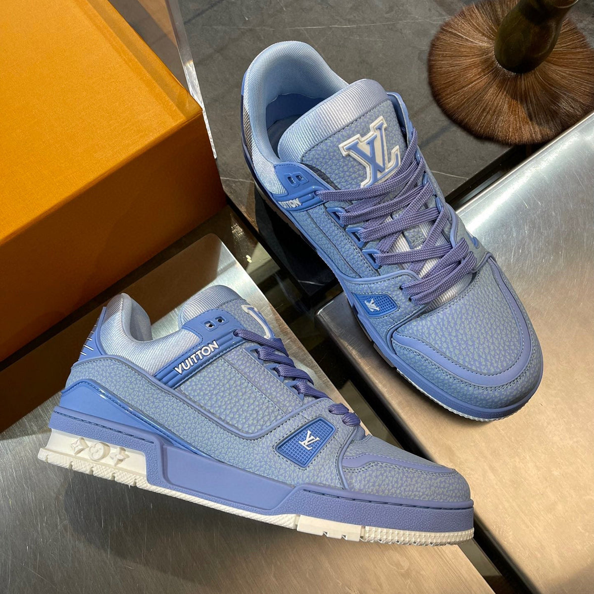 LOU TRAINERS