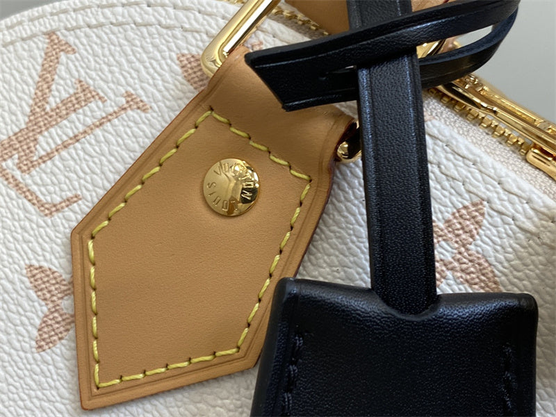 PHA - LOV Bags - 009