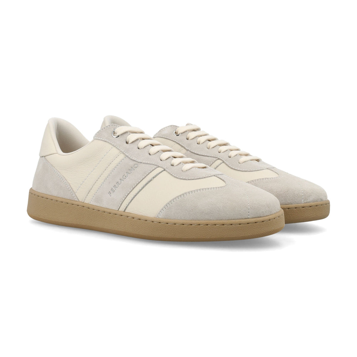 LOW SNEAKER WITH SIGNATURE