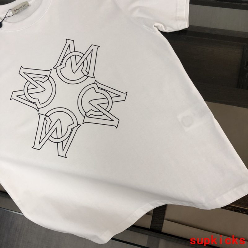 Moncler Luxury Cloth