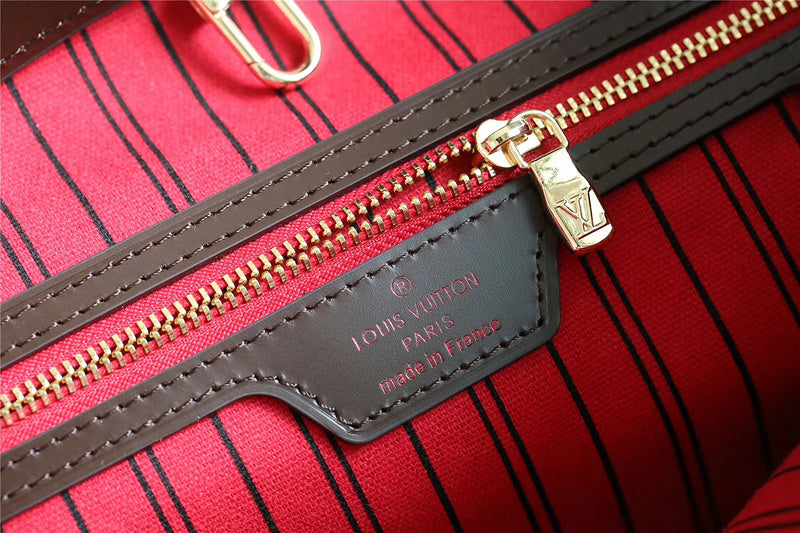 I W Fashion Lu-Vi bags - 8028
