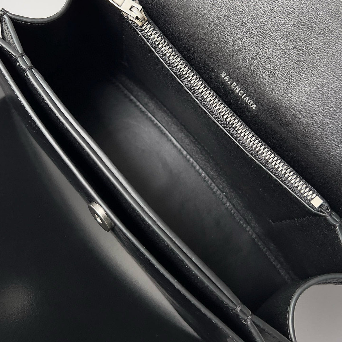 BAL SMALL CRUSH BAG