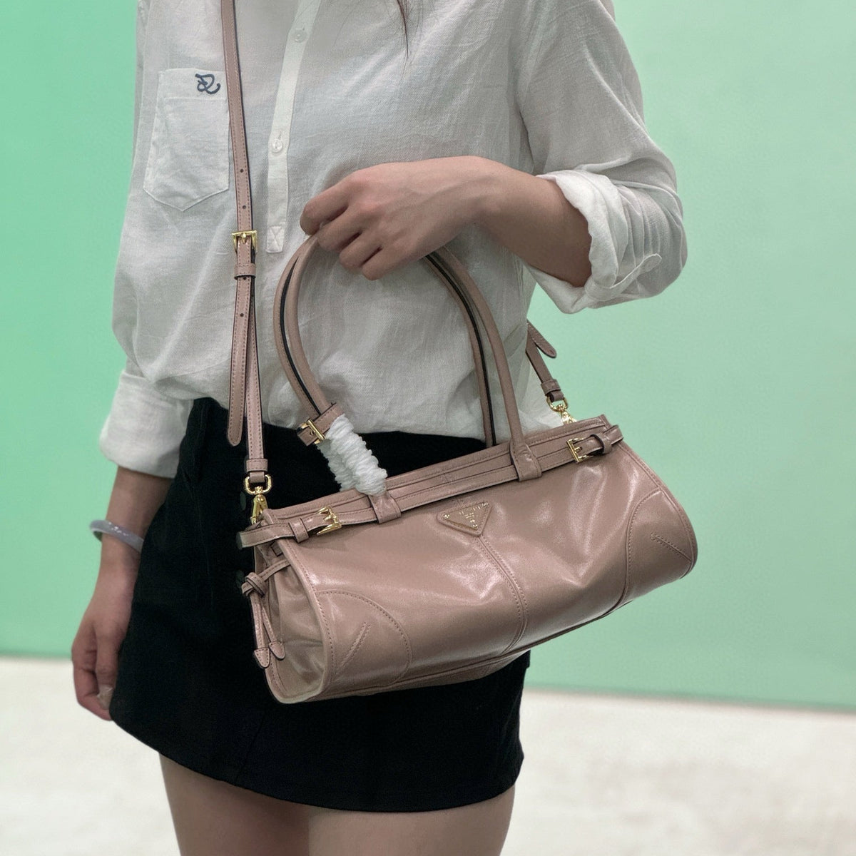 PD MEDIUM LEATHER HANDBAG