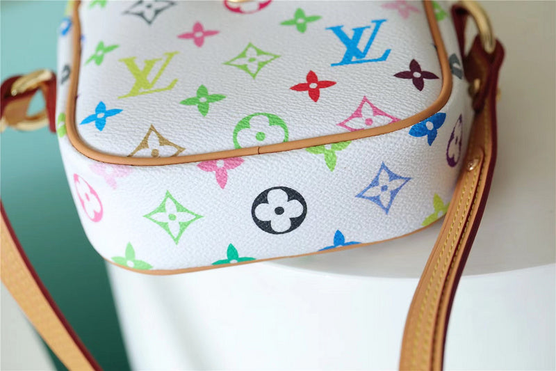 I W Fashion Lu-Vi bags - 8845