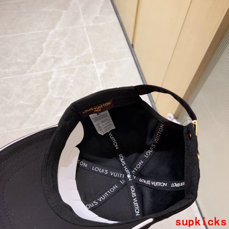 Louis Vuitton Luxury Cap