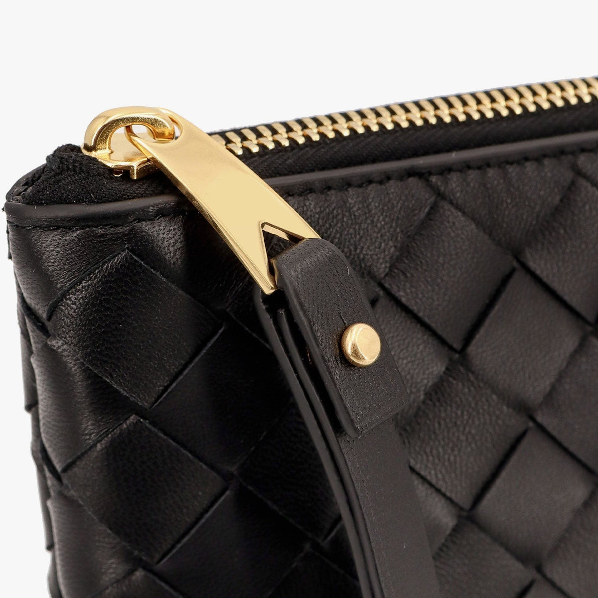Bottega Veneta Women Intrecciato Leather Pouch