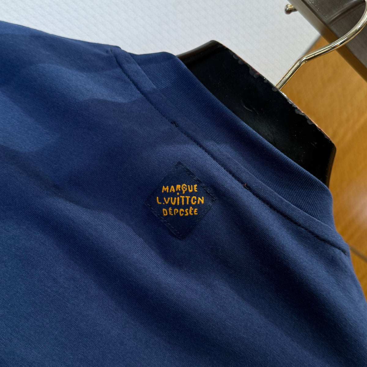 LOU T-SHIRT