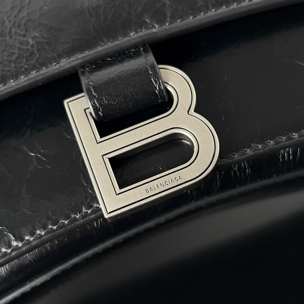 BAL SMALL CRUSH BAG
