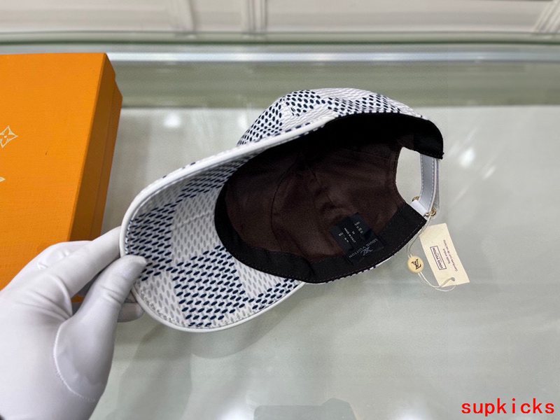 Louis Vuitton Luxury Cap