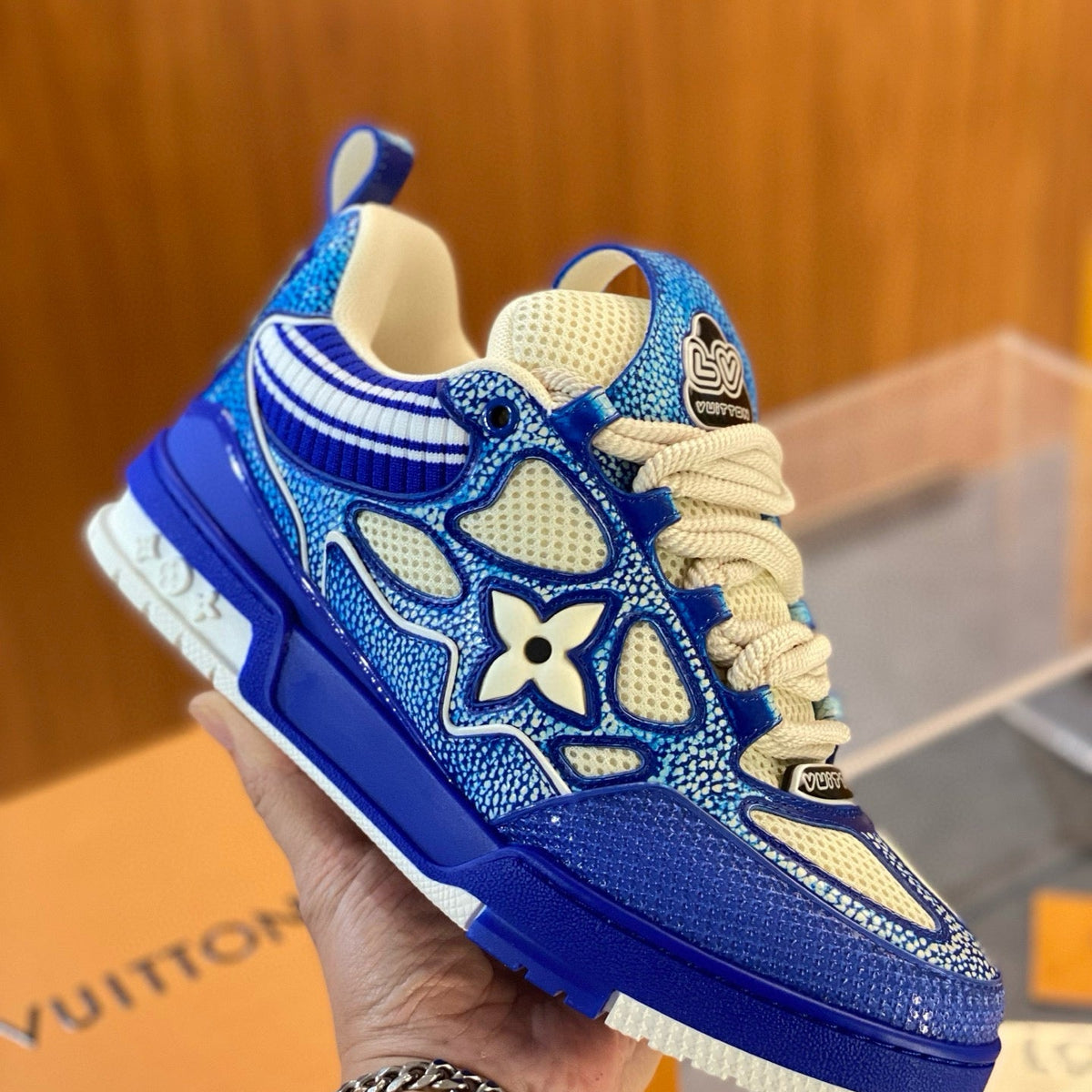 LOU TRAINERS