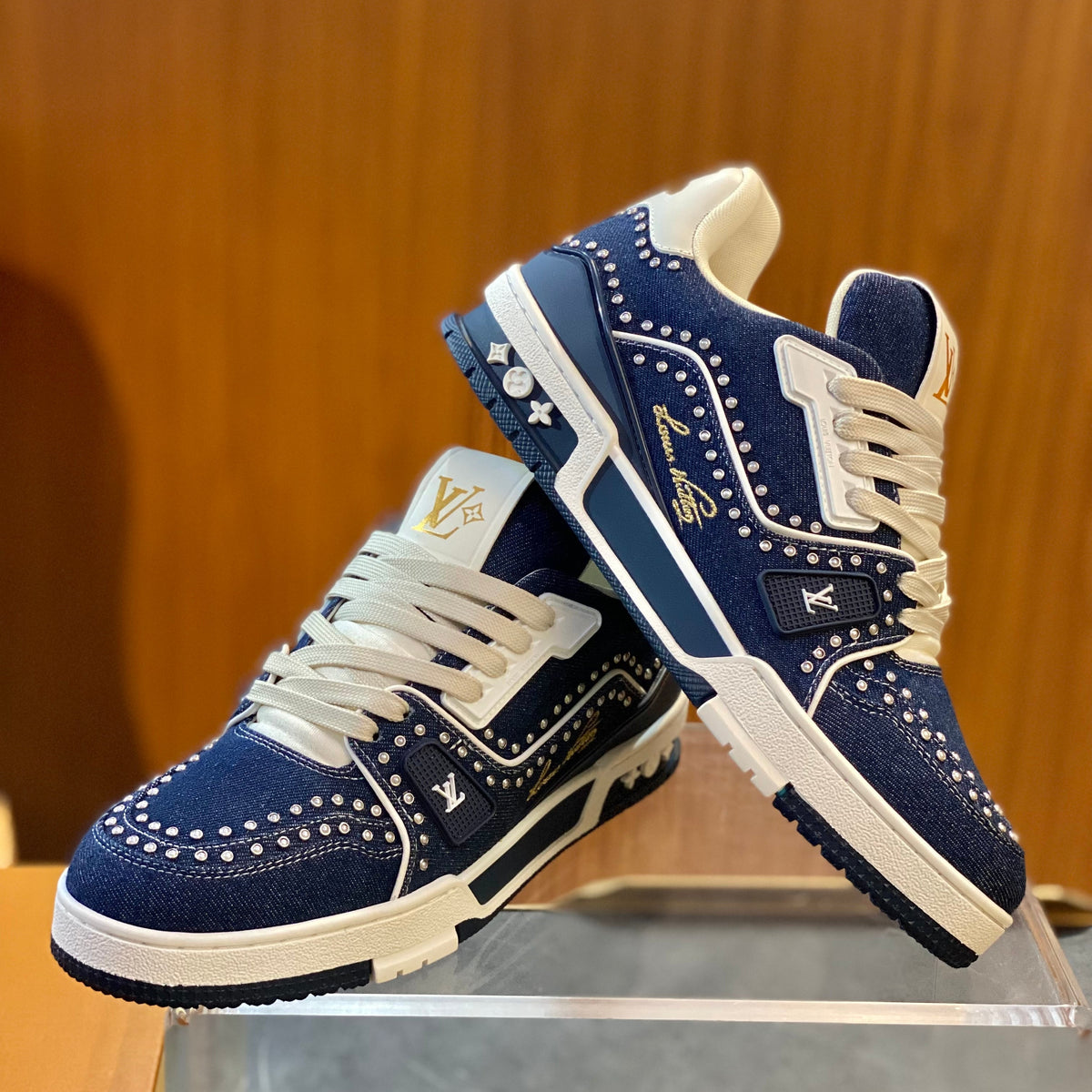 LOU TRAINERS