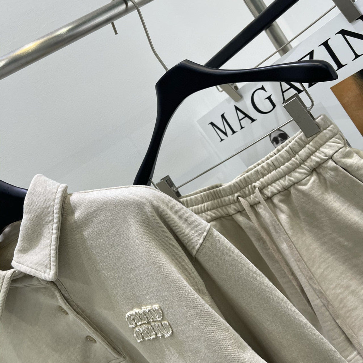 MIU M SWEATSHIRT