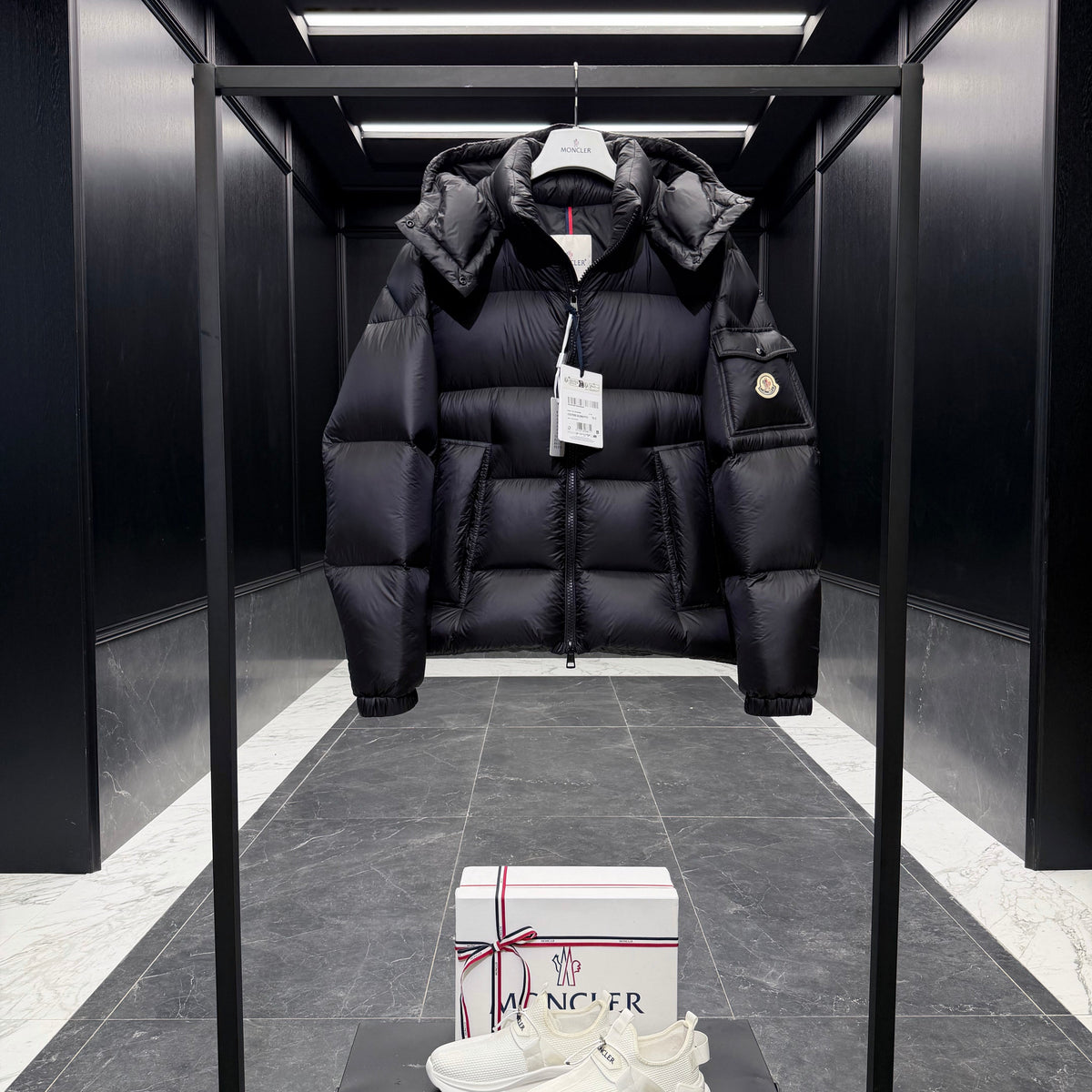 MONC COUYERE JACKET