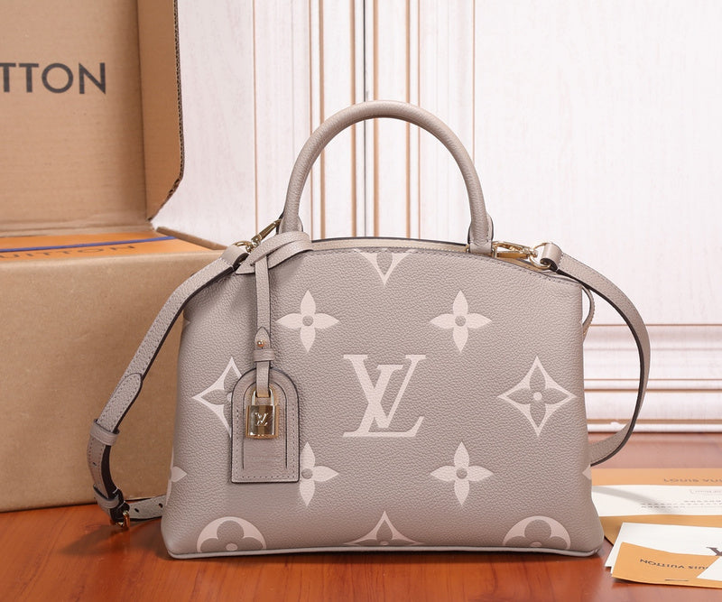 I W Fashion Lu-Vi Bags - 16801