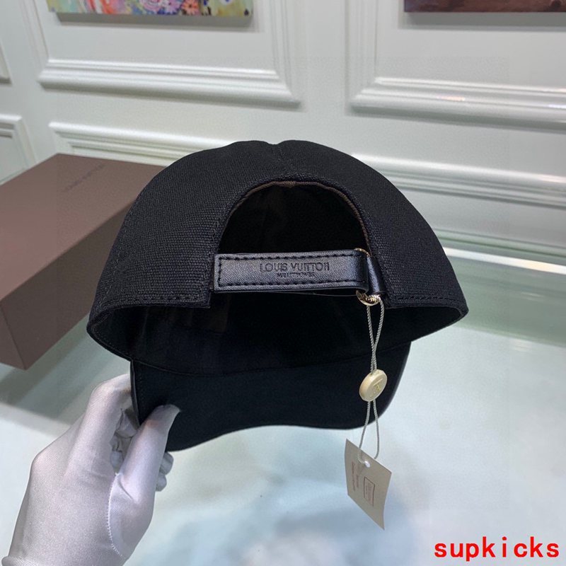 Louis Vuitton Luxury Cap