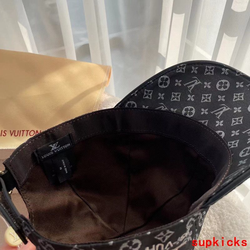 Louis Vuitton Luxury Cap