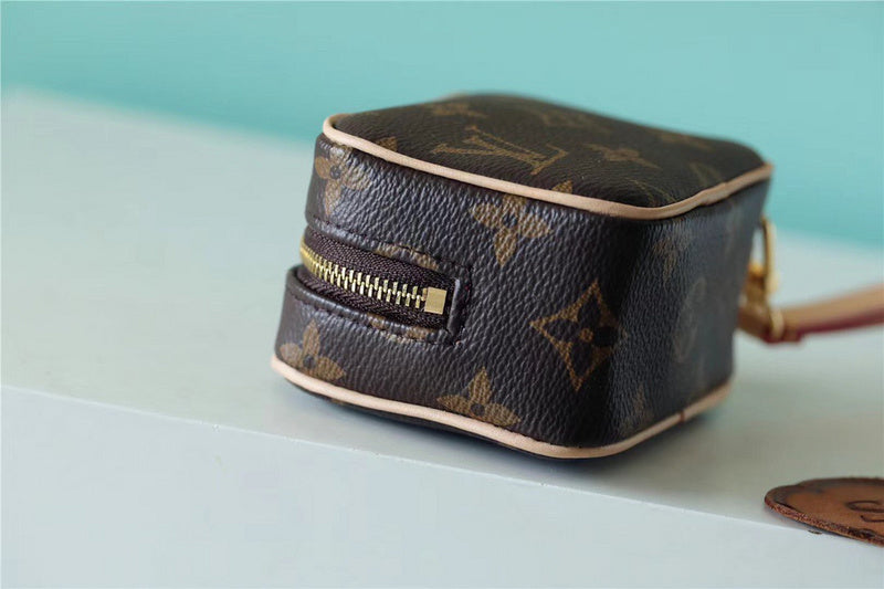 I W Fashion Lu-Vi bags - 8858
