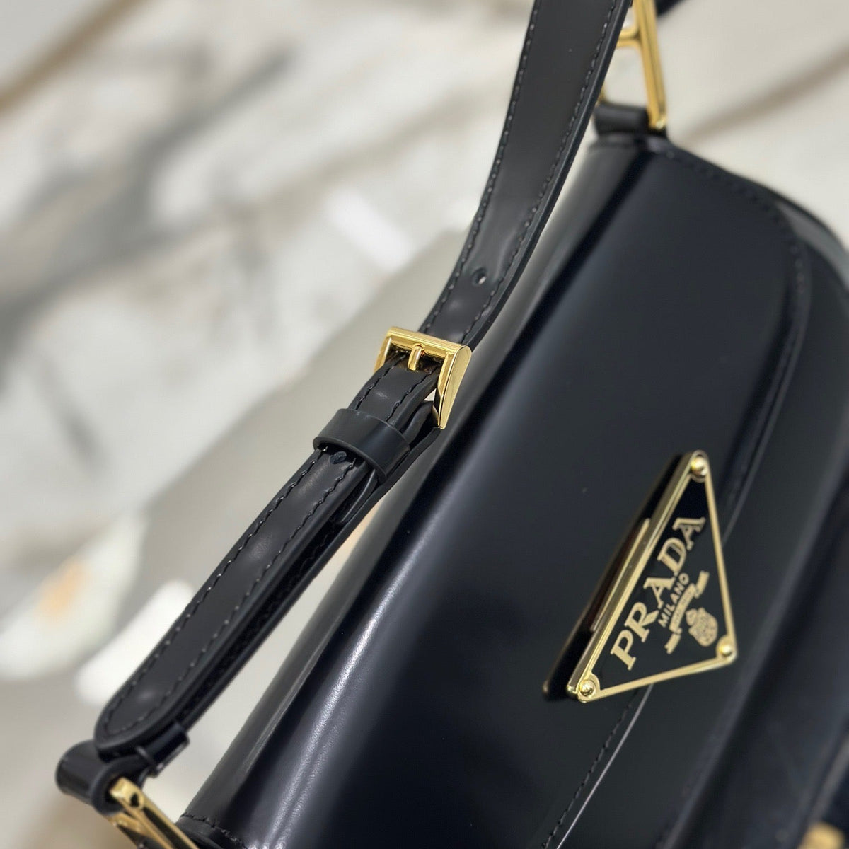 PD SHOULDER BAG